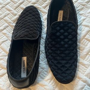 WORN ONCE Steve Madden Men’s Quilted Velvet Loafer